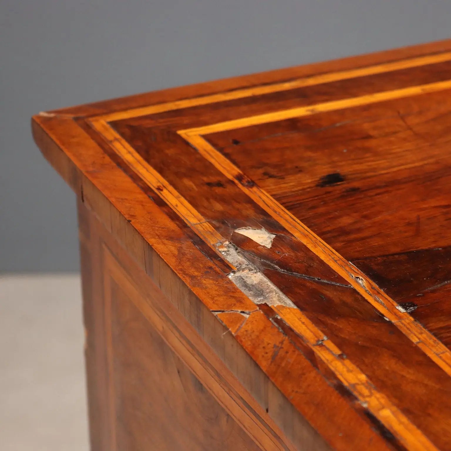 Neoclassical Walnut Chest - Lombardy 18th Century