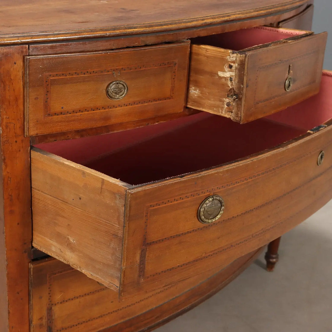 Antique Chest of Drawers Walnut 5 Drawers Italy XIX Century - Italy, XIX Century | Antiques | Chest of Drawers & Commodes