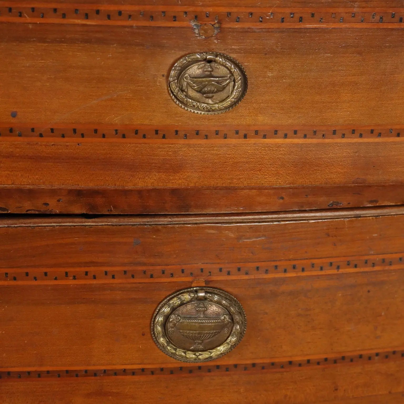 Antique Chest of Drawers Walnut 5 Drawers Italy XIX Century - Italy, XIX Century | Antiques | Chest of Drawers & Commodes