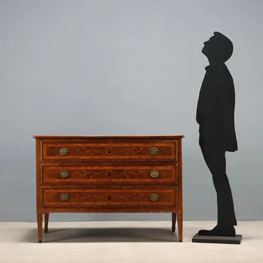 Antique Chest of Drawers Neoclassical Style Walnut XVIII Century