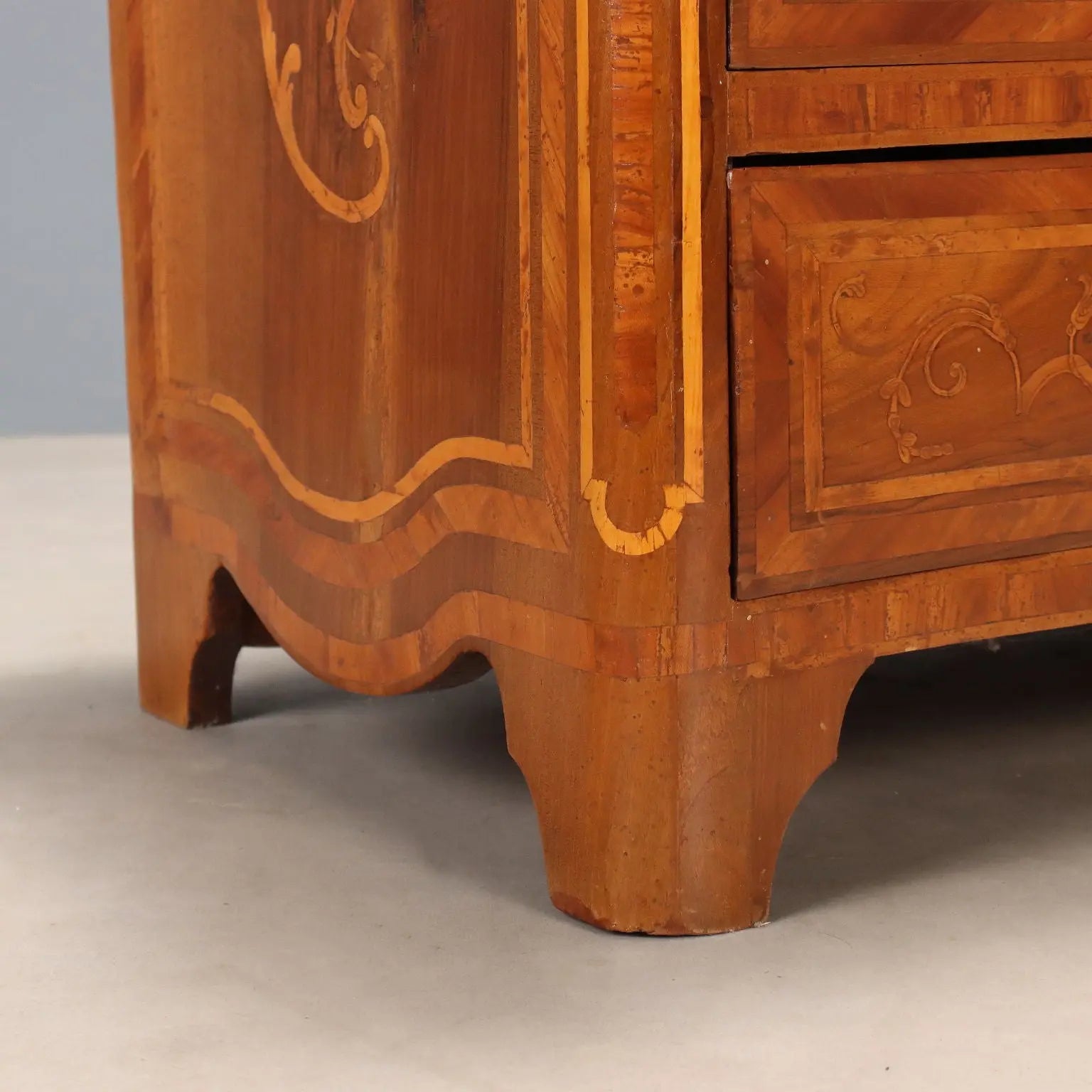 Antique Baroque Chest of Drawers Walnut Bronze XVIII Century