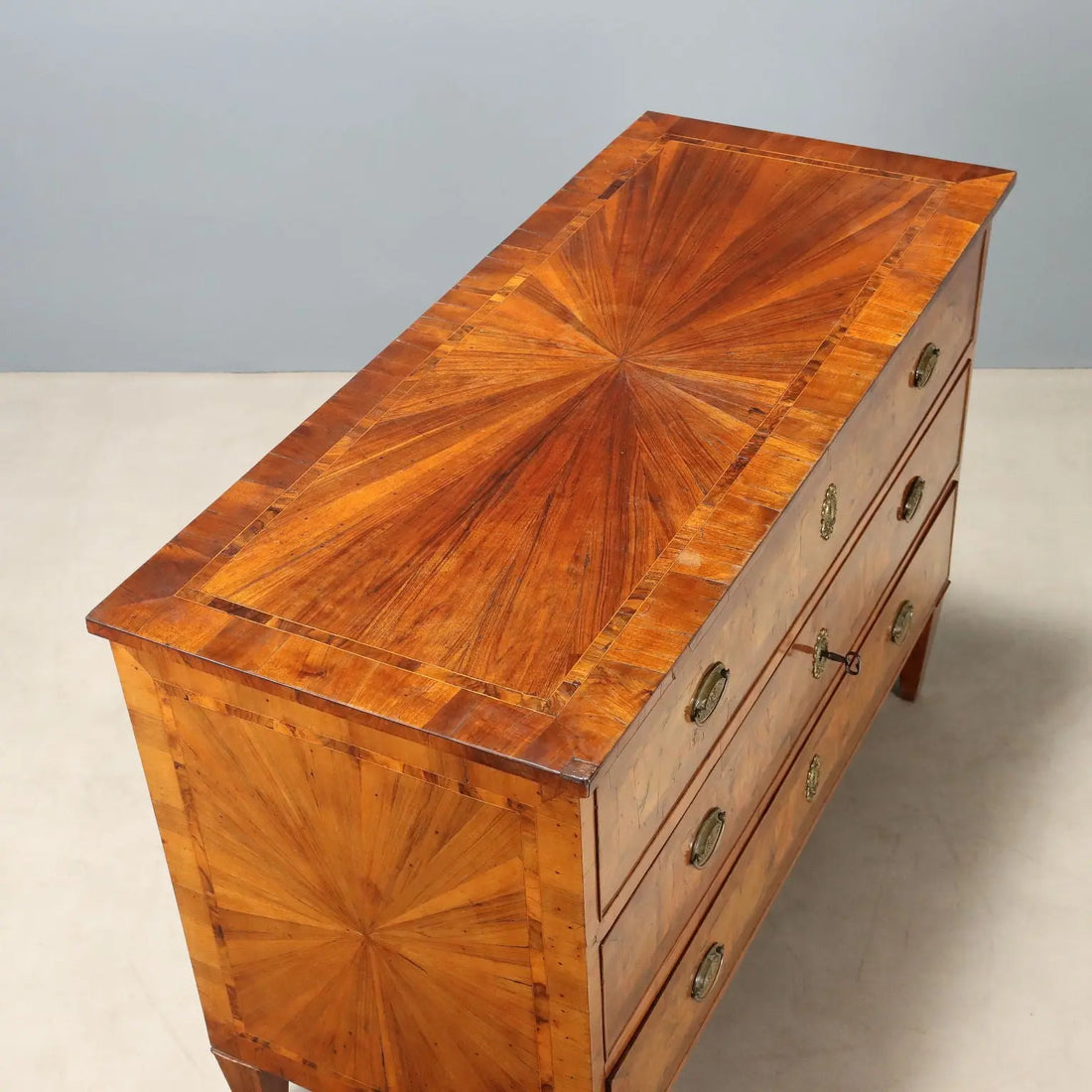 Neoclassical Walnut Chest - Emilia, 1700