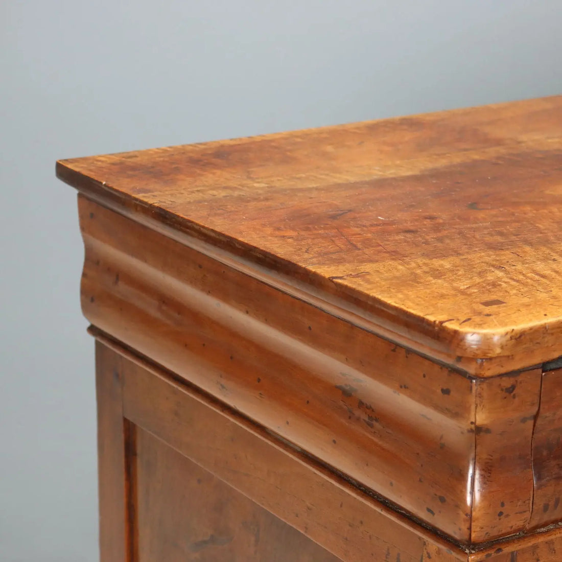 Carlo X Walnut Chest of Drawers - Italy 19th Century