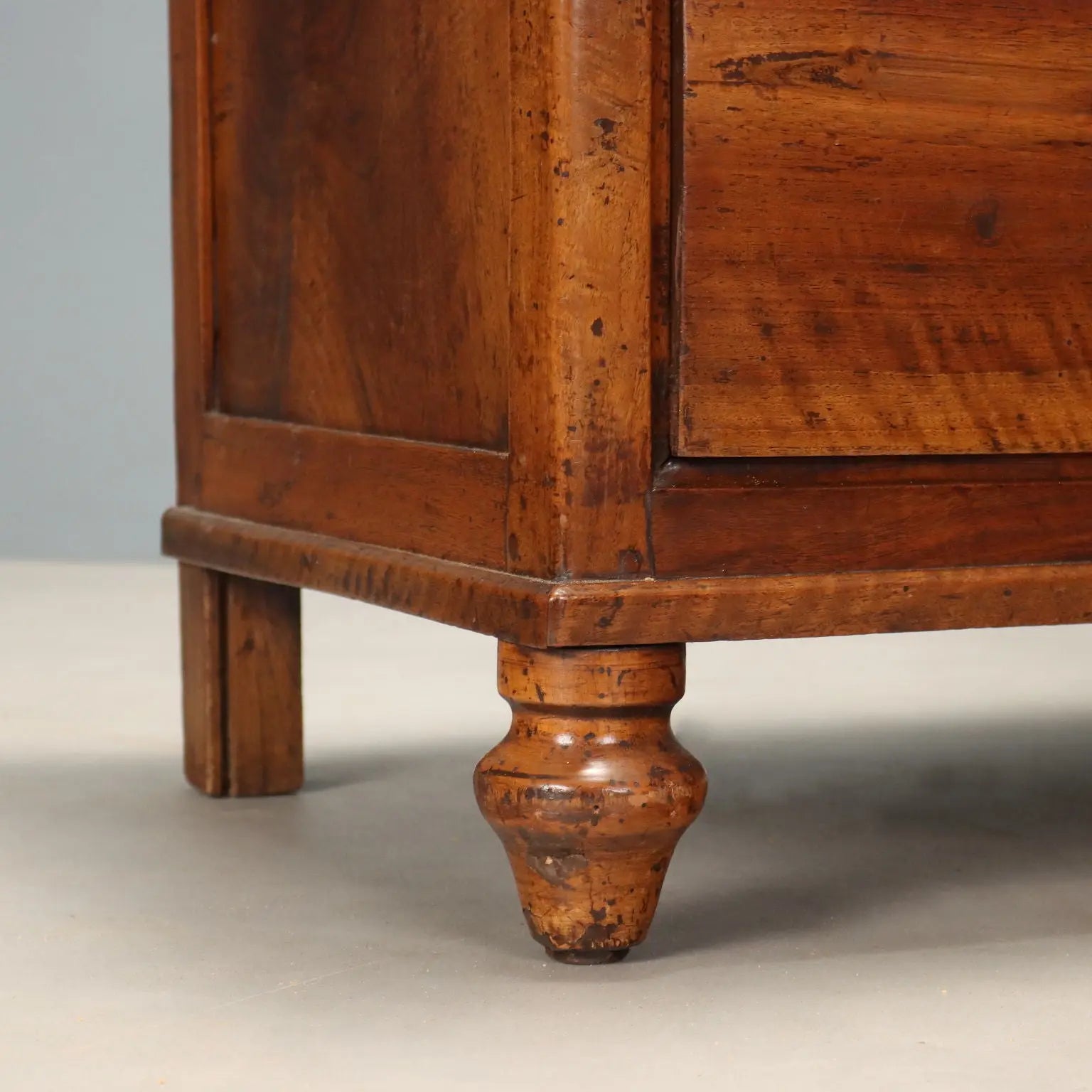 Carlo X Walnut Chest of Drawers - Italy 19th Century
