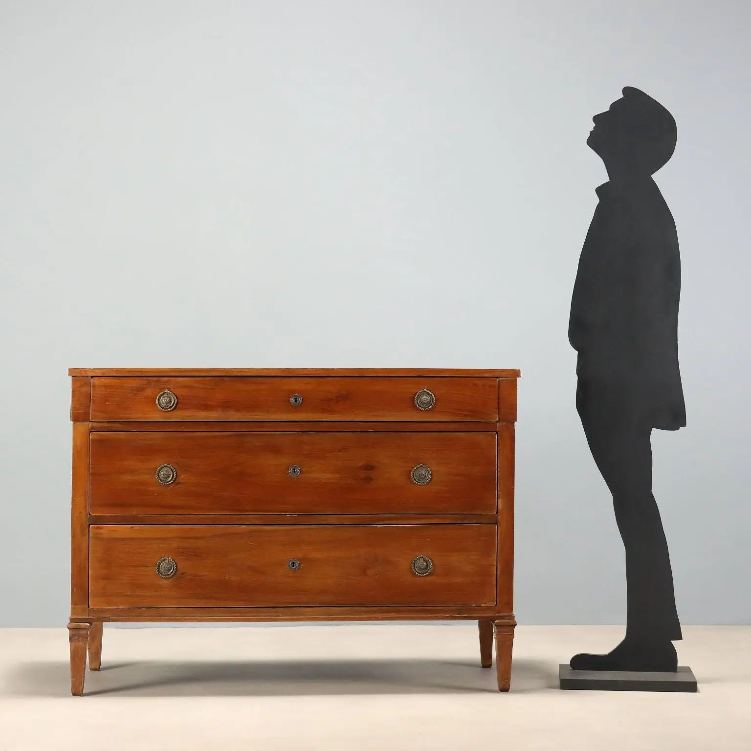 Directoire Chest in Walnut - Italy 19th Century