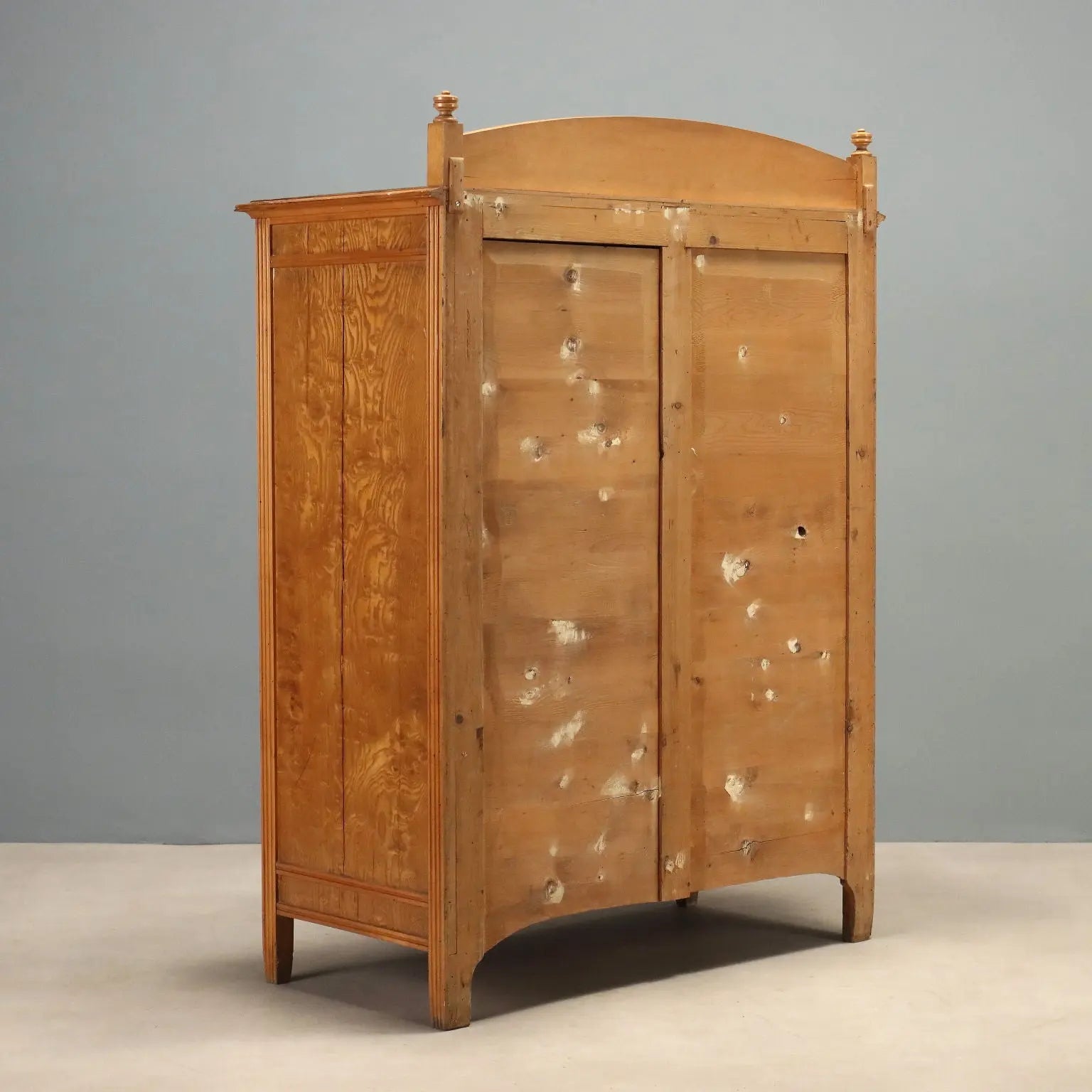 Liberty Chest in Ash and Maple, Early 1900s