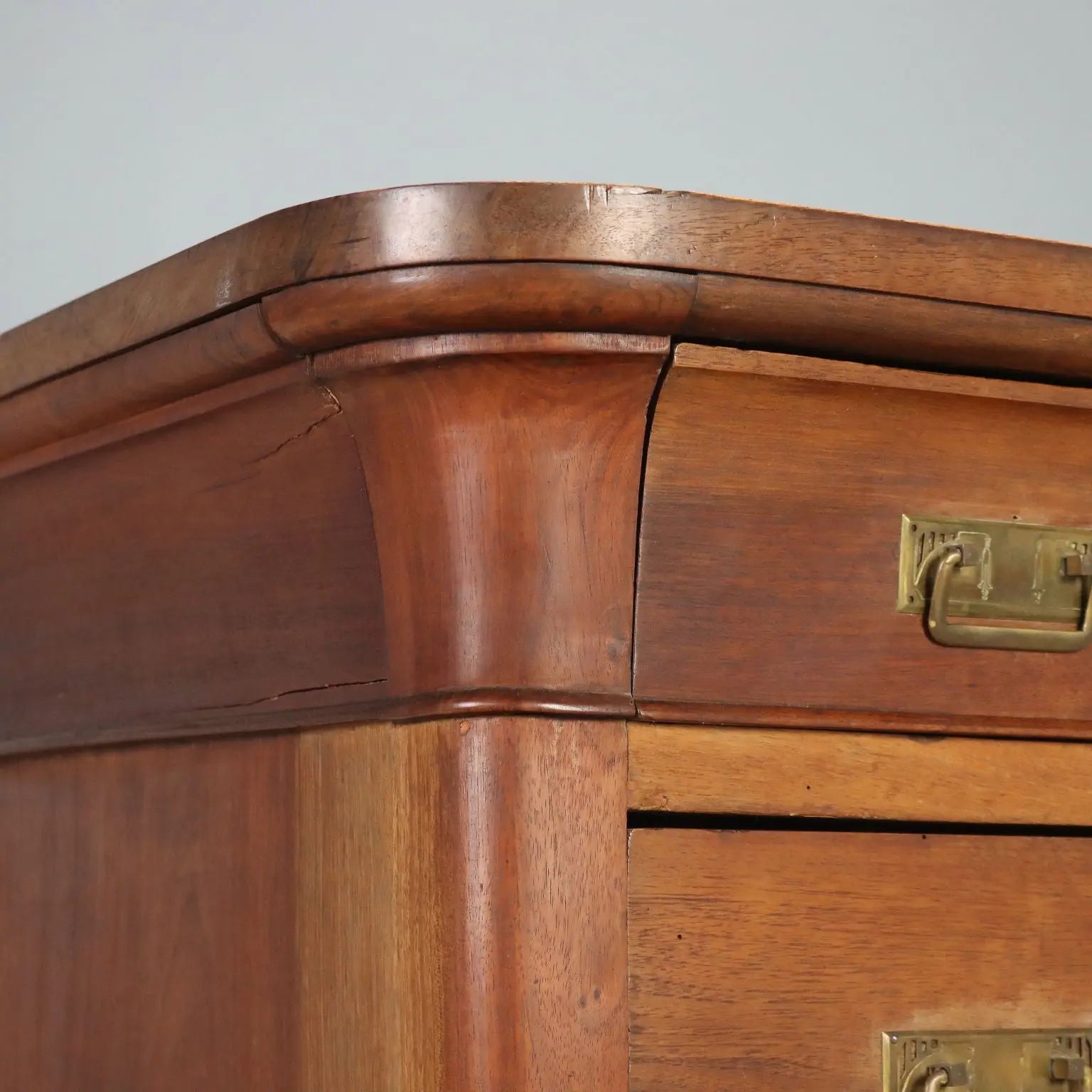 Antique Chest of Drawers Walnut 4 Drawers Italy XIX Century