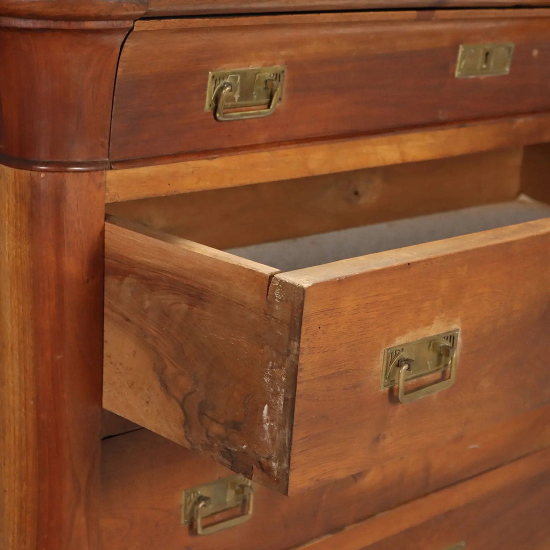 Antique Chest of Drawers Walnut 4 Drawers Italy XIX Century