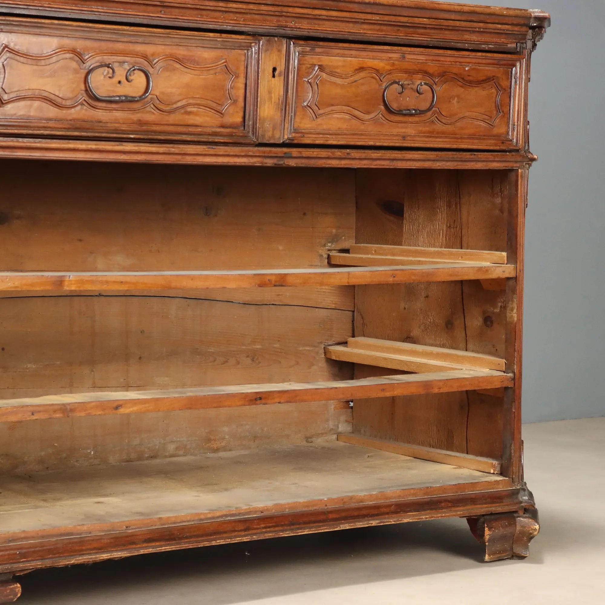 Antique Chest of Drawers Baroque Walnut Drawers Italy XVIII Century