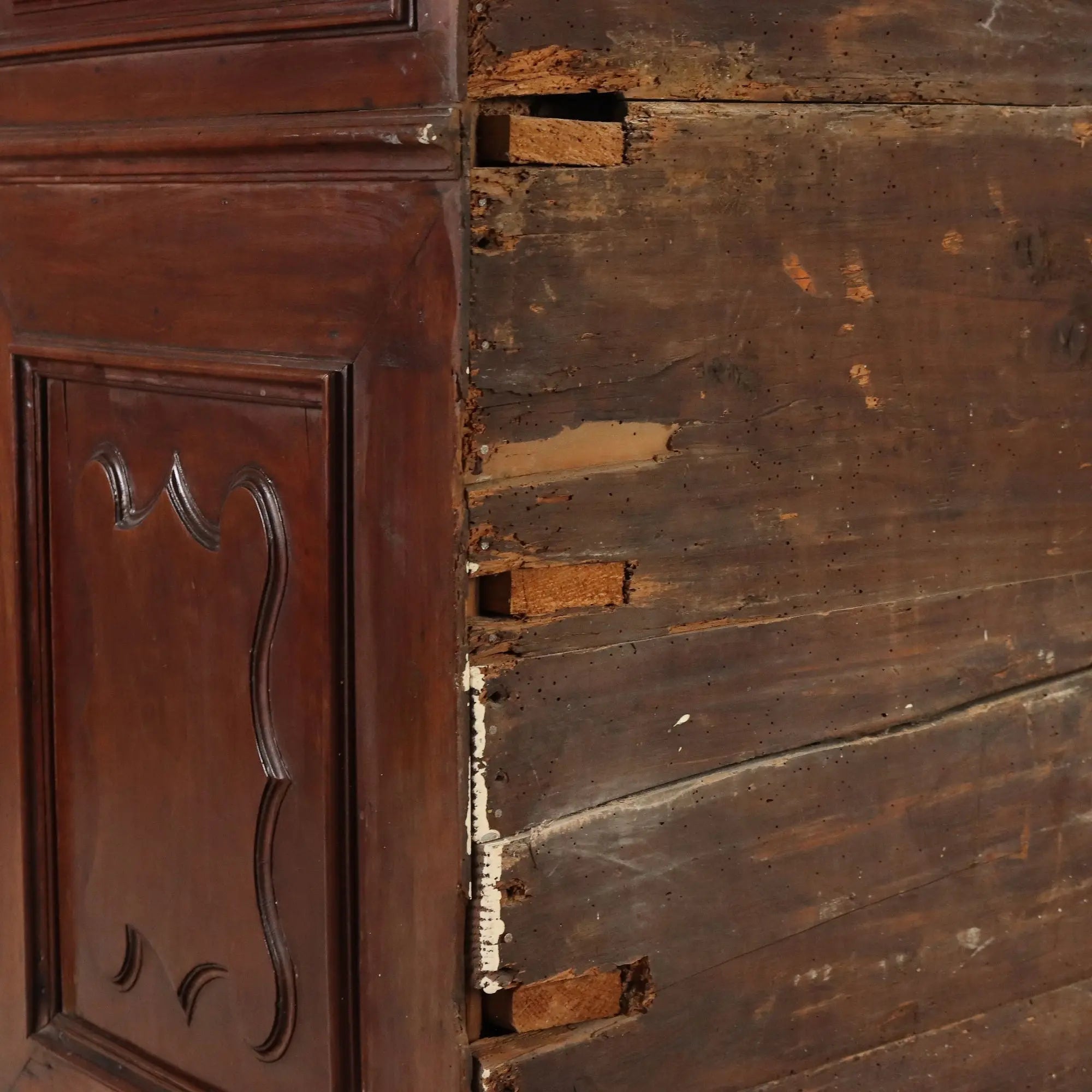 Antique Chest of Drawers Baroque Walnut Drawers Italy XVIII Century