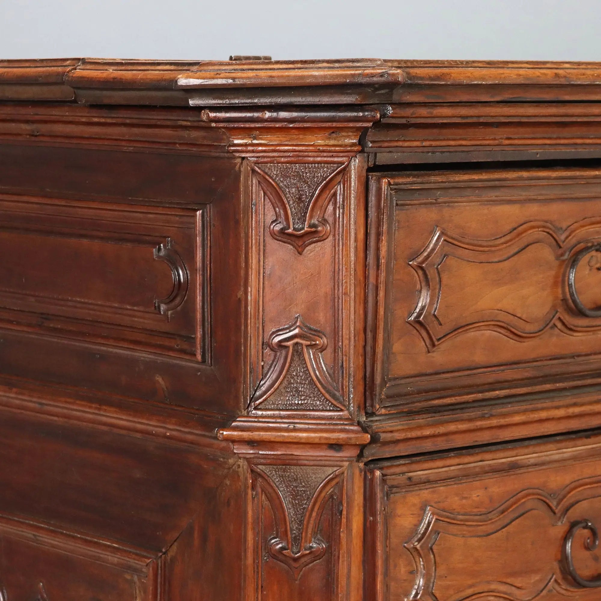 Antique Chest of Drawers Baroque Walnut Drawers Italy XVIII Century
