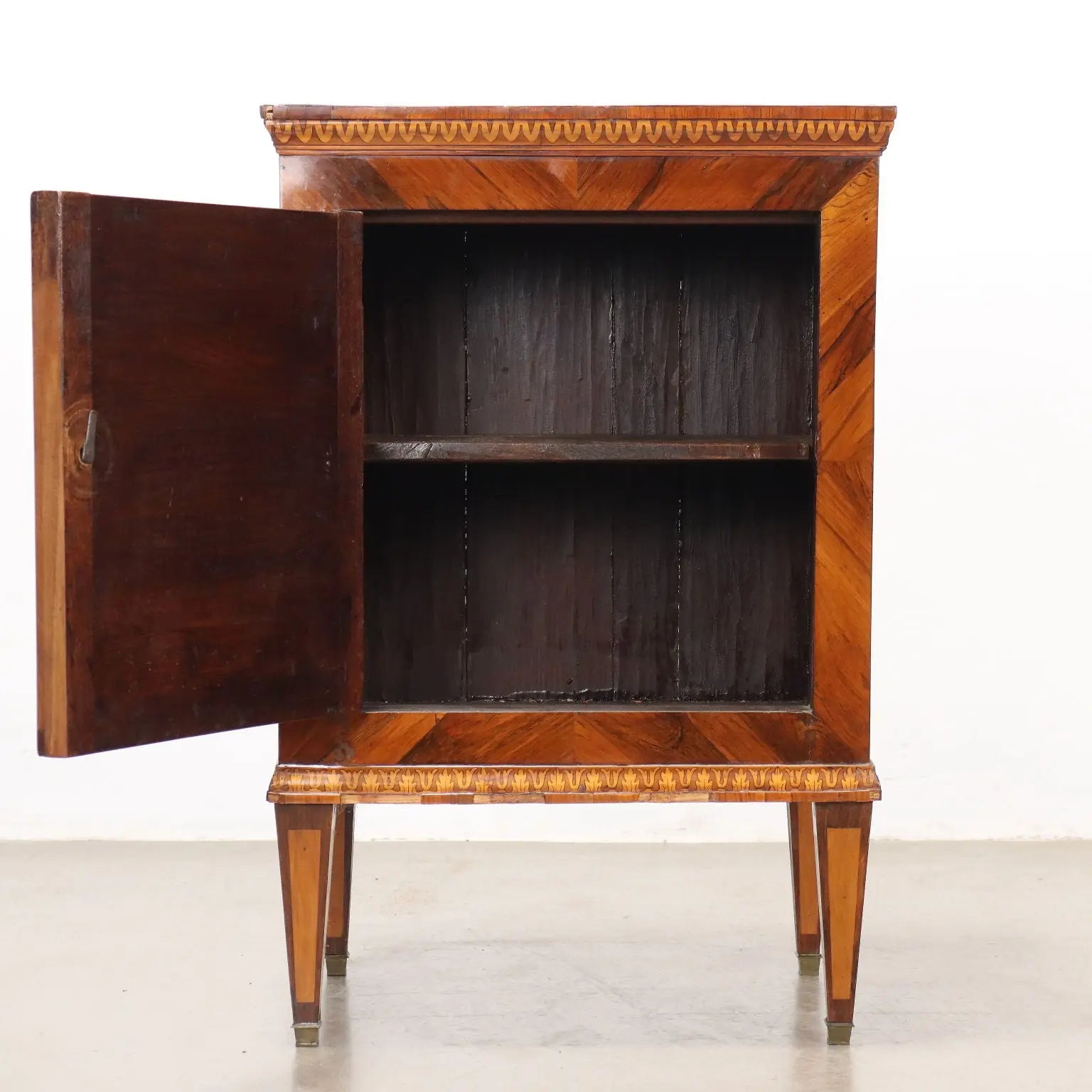 Antique Bedside Table Neoclassical Maple Italy XVIII Century - Italy, Late XVIII Century | Antiques | Bedside Tables