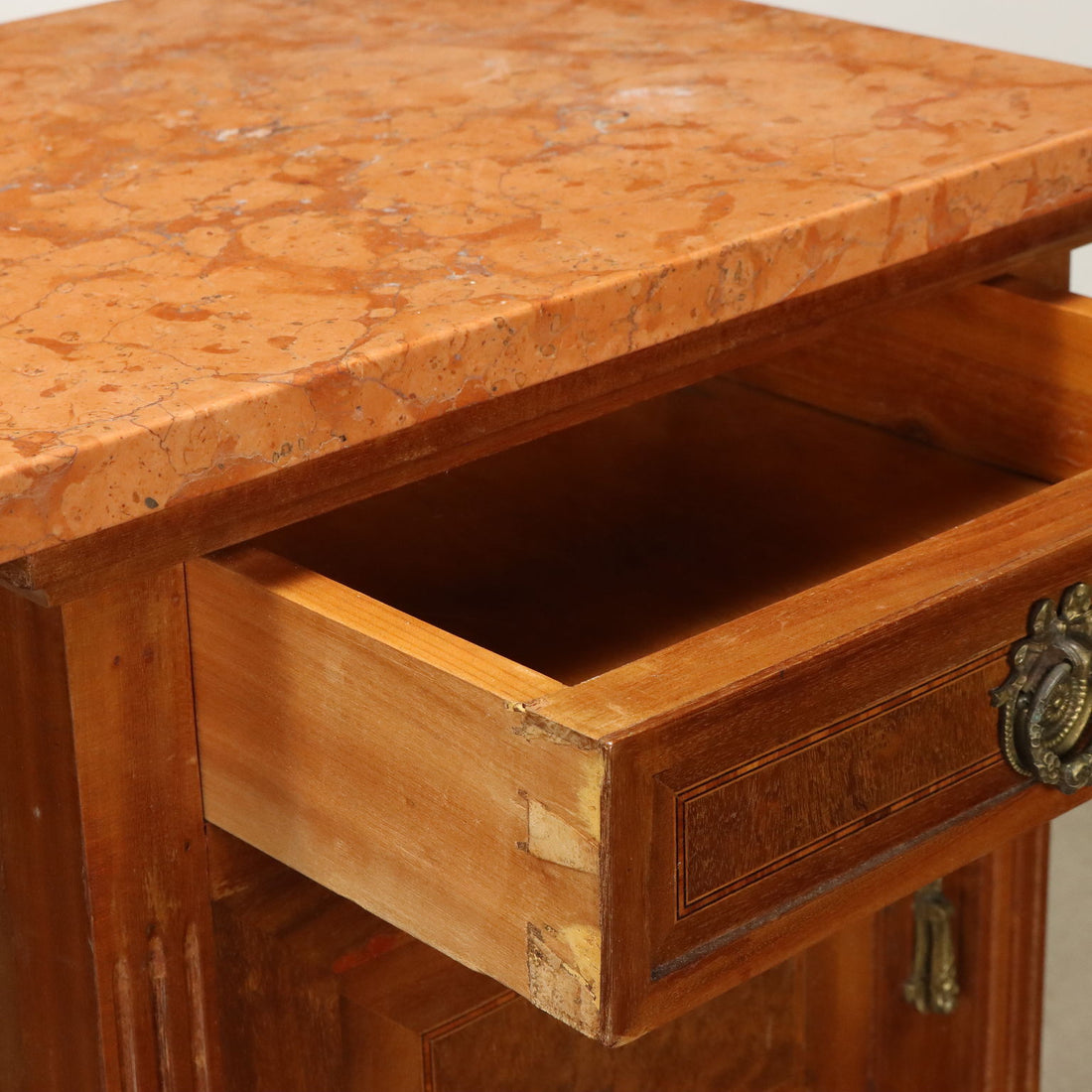 Antique Bedside Tables Neoclassical Style Mahogany XX Century - Italy, Early XX Century | Antiques  Bedside Tables