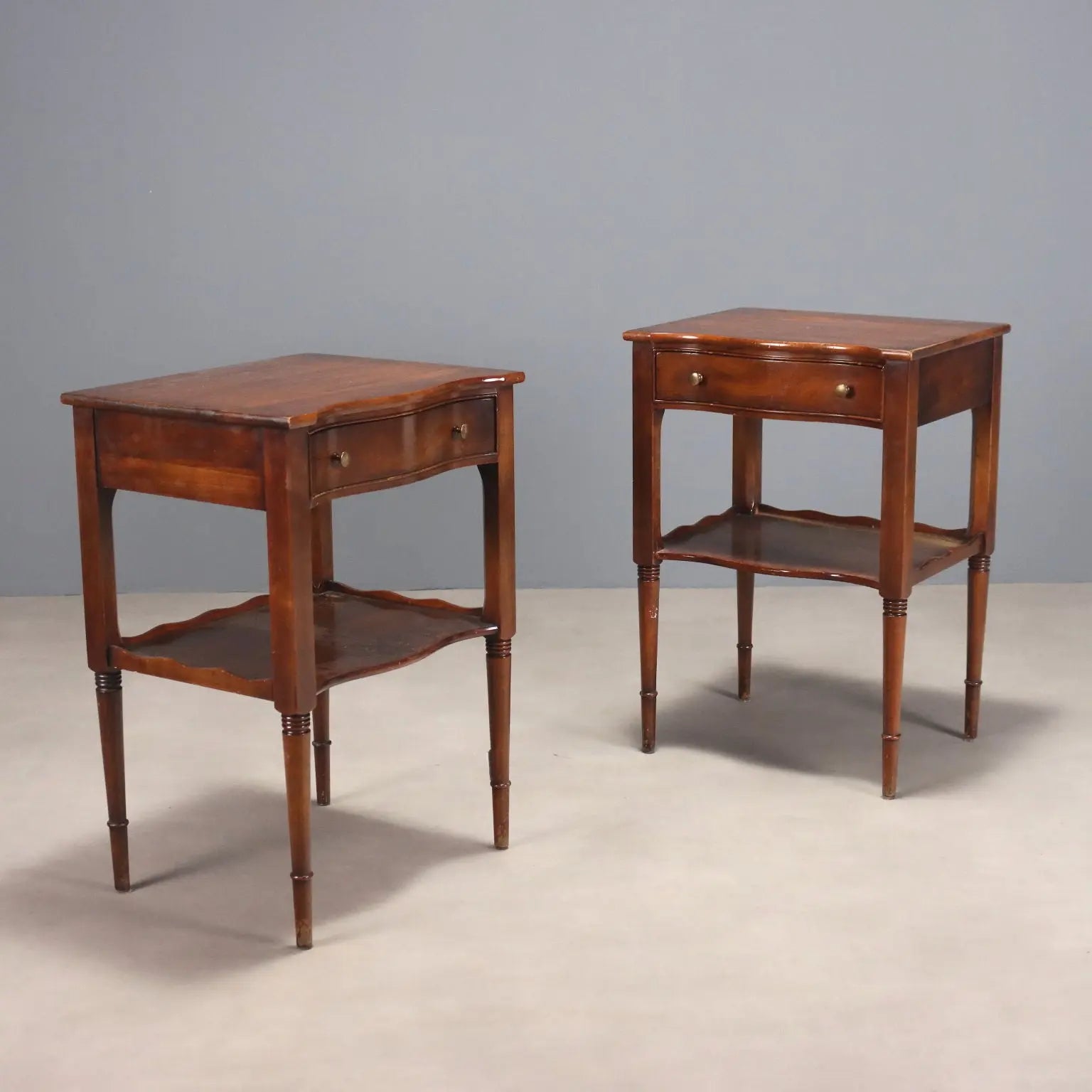 Antique Bedside Tables Statton Trutype Americana XX Century - Maryland-USA XX Century | Antiques | Bedside Tables