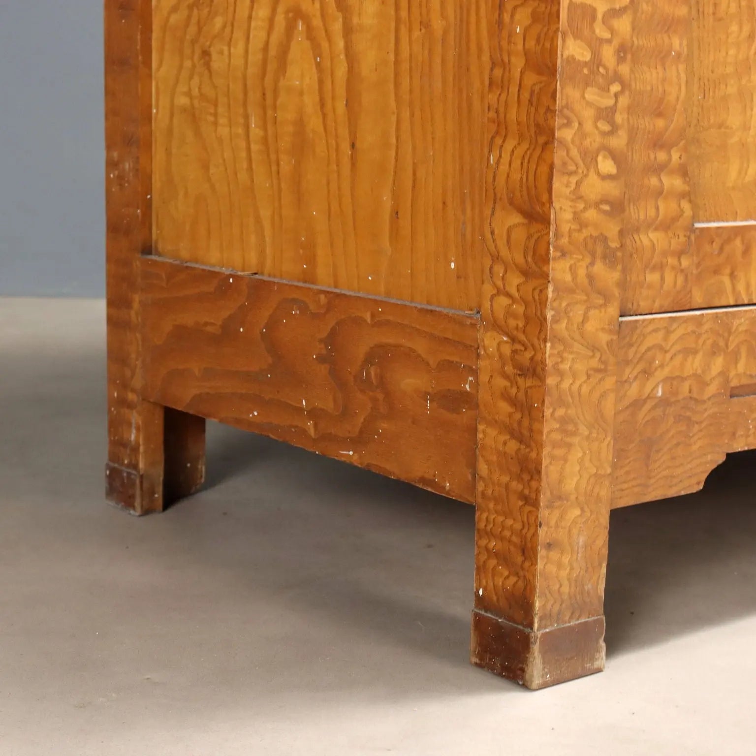 Liberty Oak Dresser, Marble - Italy Early 1900s