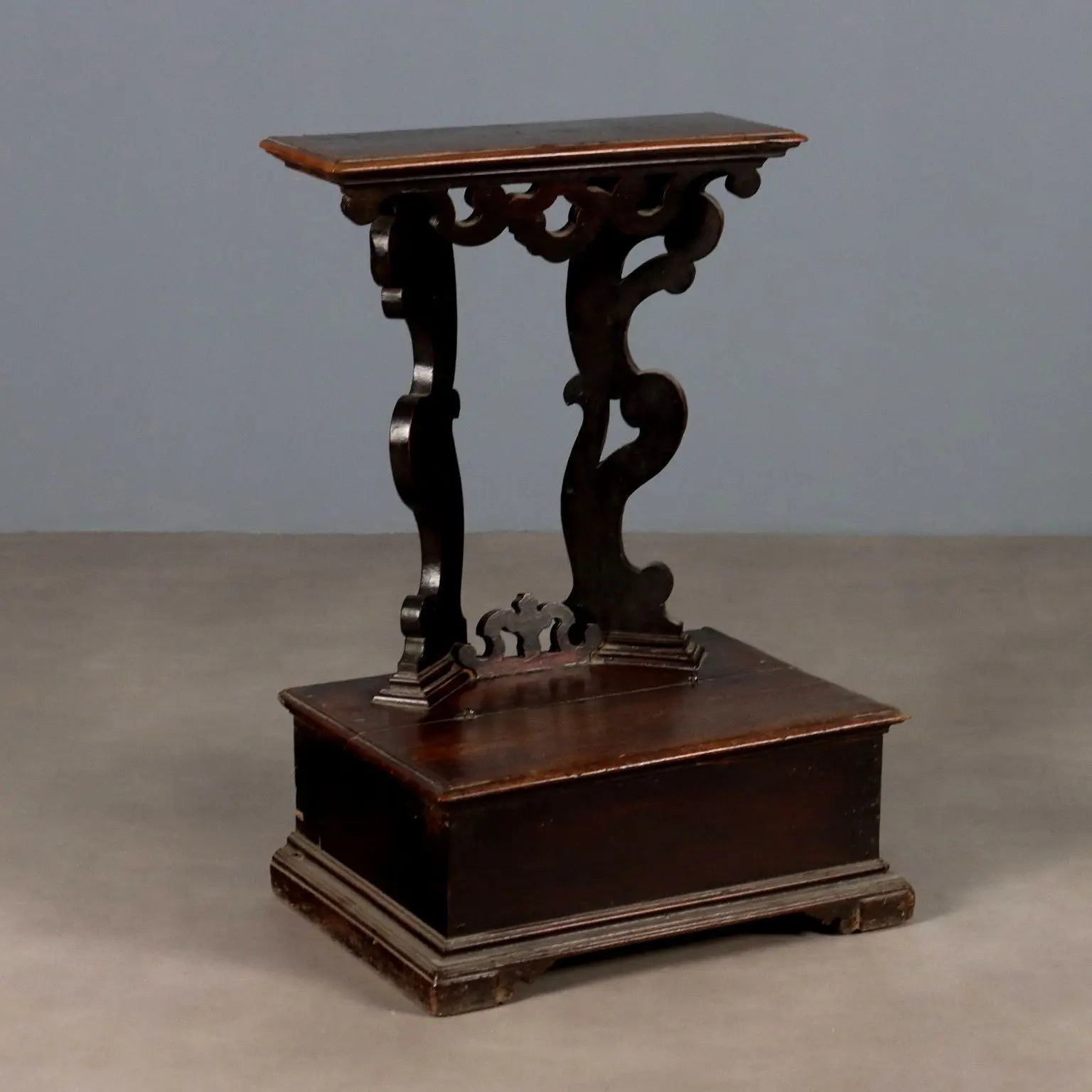 Antique Prayer Desk Baroque Cherrywood Italy XVII Century - Central Italy, XVII Century | Antiques | Bedside Tables