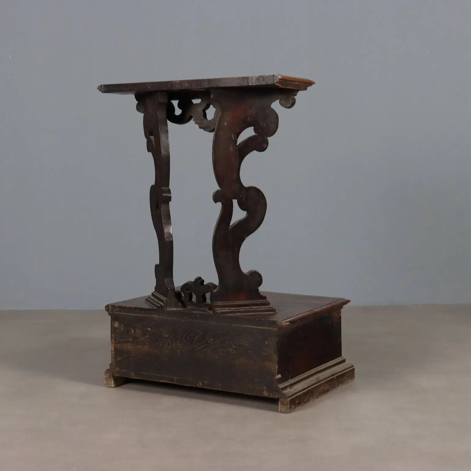 Antique Prayer Desk Baroque Cherrywood Italy XVII Century - Central Italy, XVII Century | Antiques | Bedside Tables
