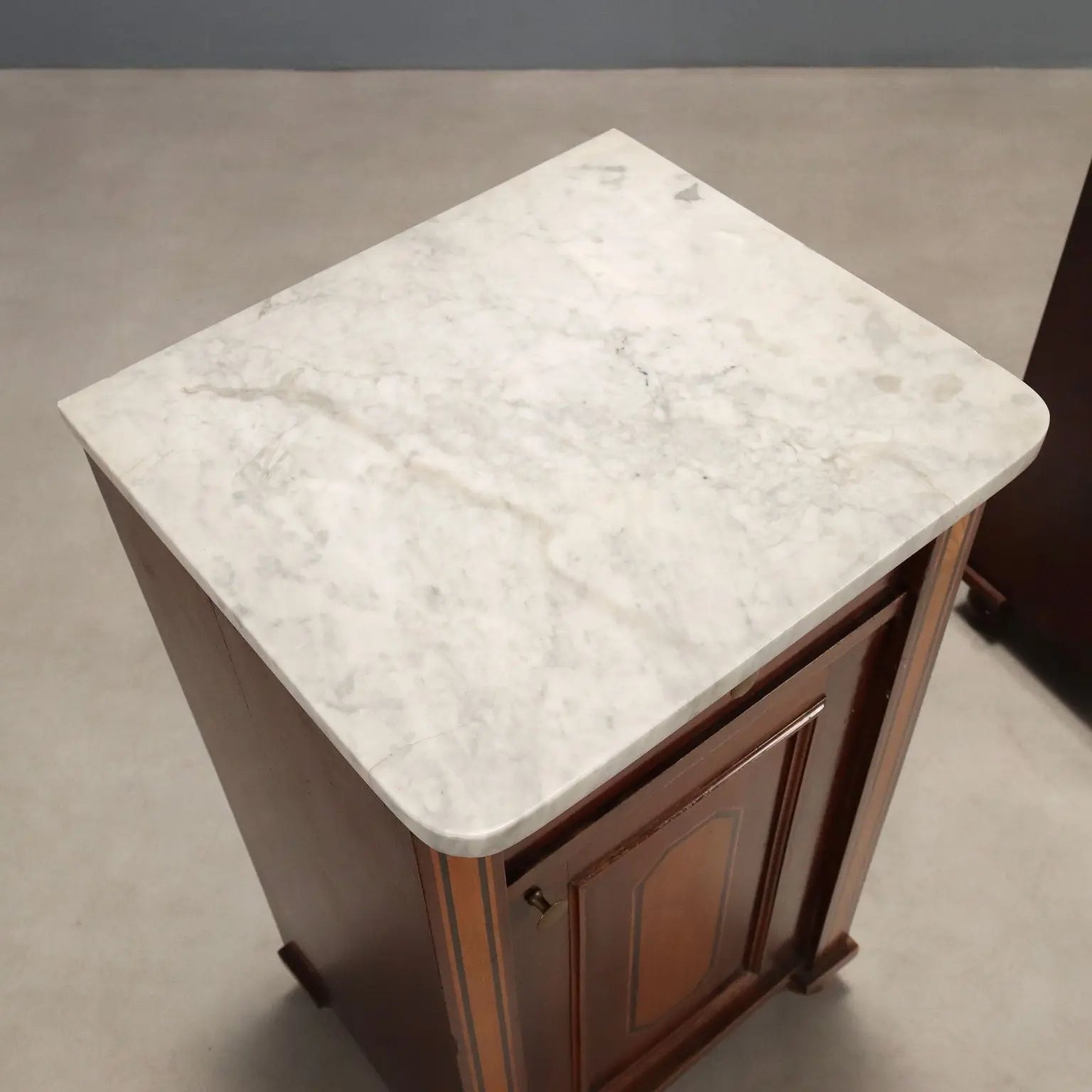 Antique Bedside Tables Mahogany Veneer White Marble XX Century - Italy, Early XX Century | Antiques | Bedside Tables
