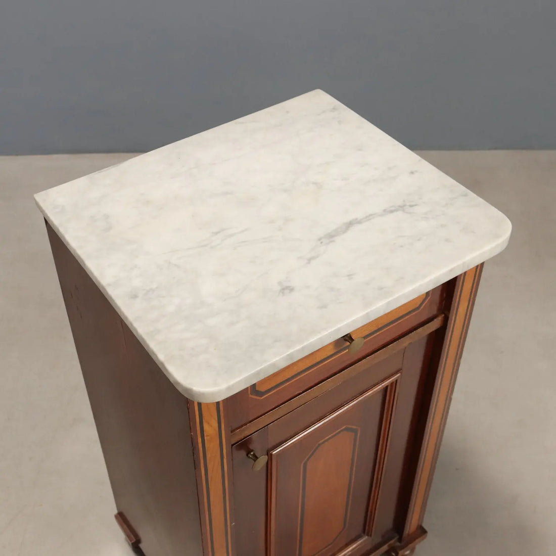 Antique Bedside Tables Mahogany Veneer White Marble XX Century - Italy, Early XX Century | Antiques | Bedside Tables