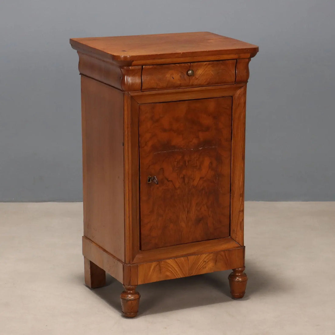 Antique Bedside Table Walnut Walnut Burl Italy XIX Century - Italy, Mid XIX Century | Antiques | Bedside Tables