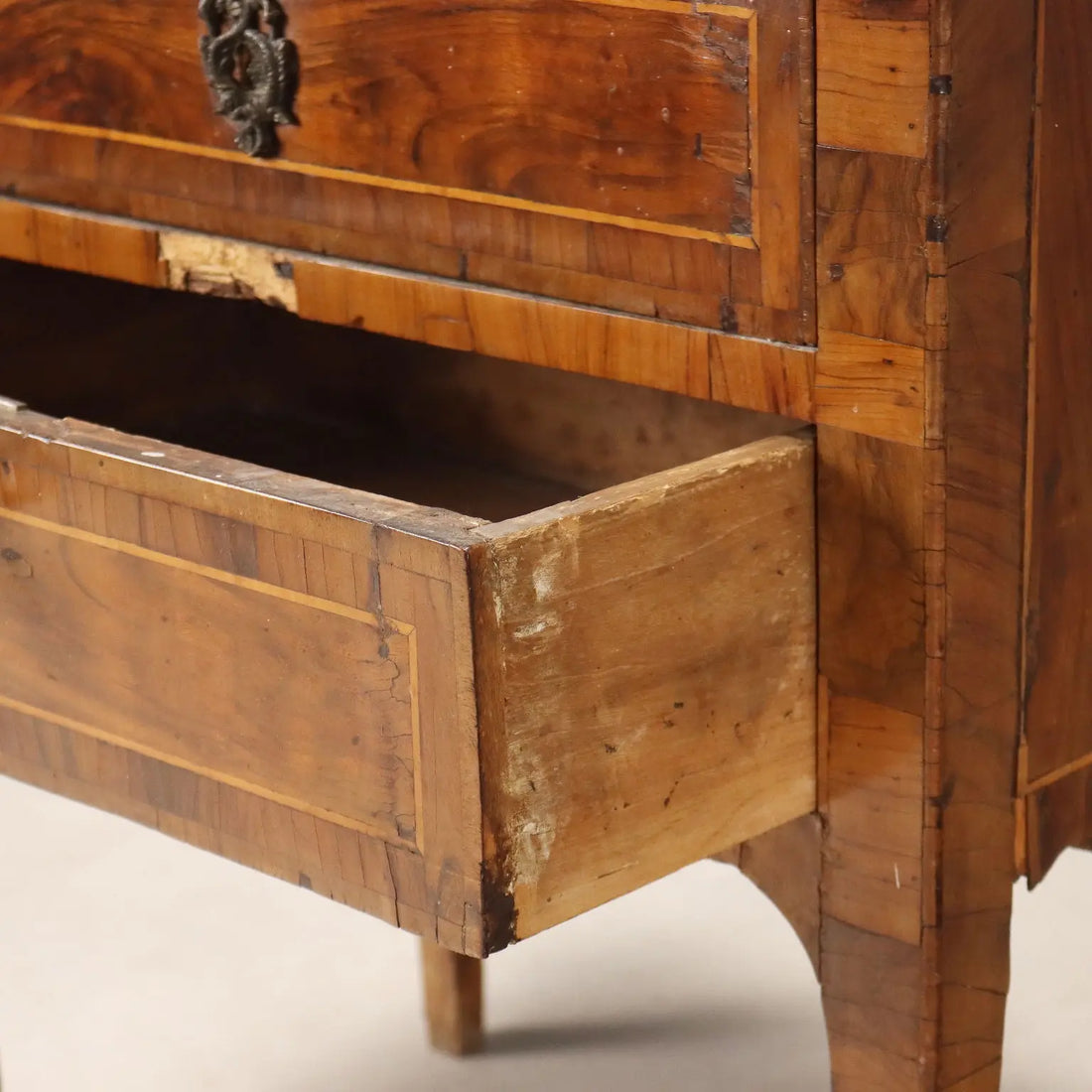 Antique Bedside Table Baroque Walnut Maple Italy XVIII Century - Central Italy, Mid XVIII Century | Antiques | Bedside Tables