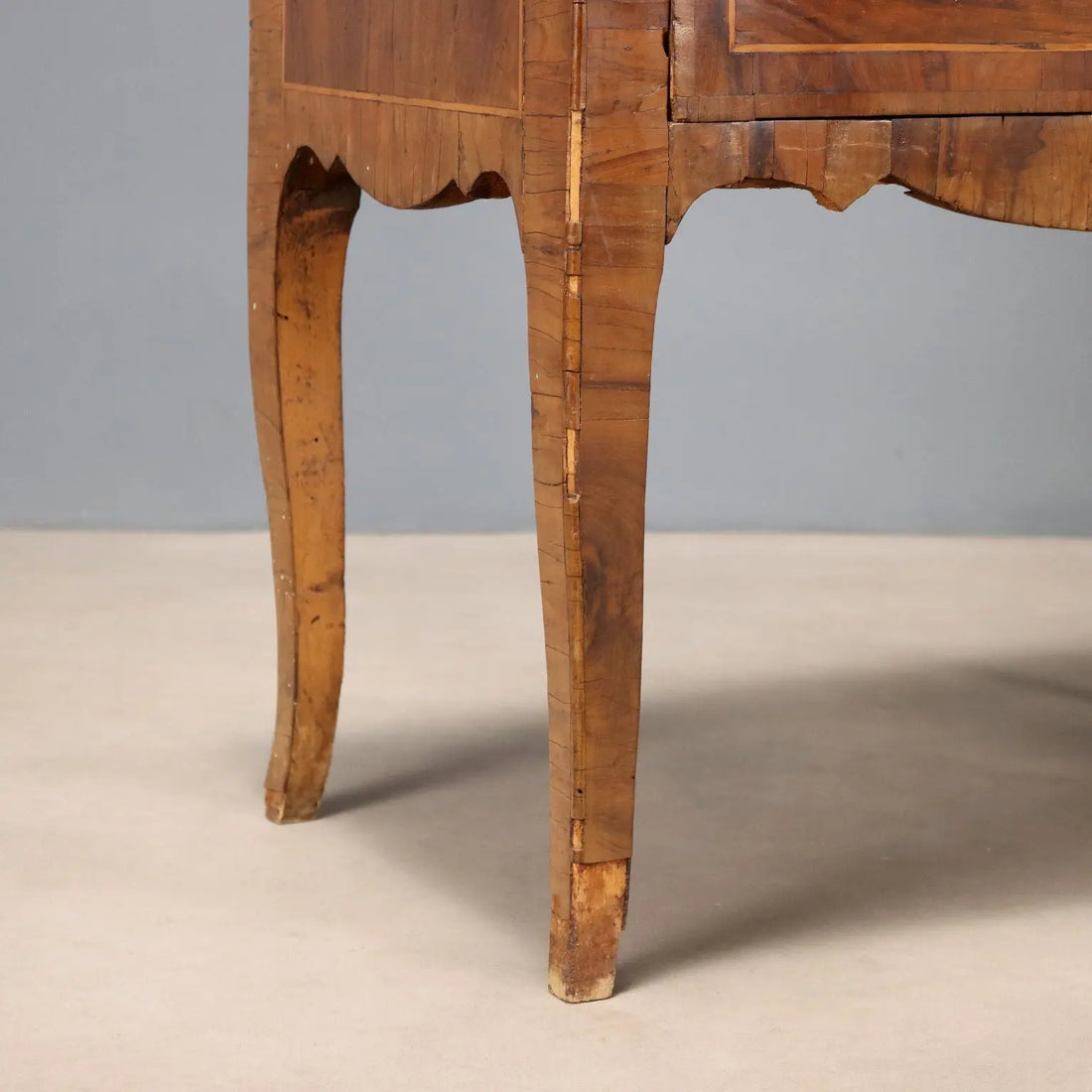 Antique Bedside Table Baroque Walnut Maple Italy XVIII Century - Central Italy, Mid XVIII Century | Antiques | Bedside Tables