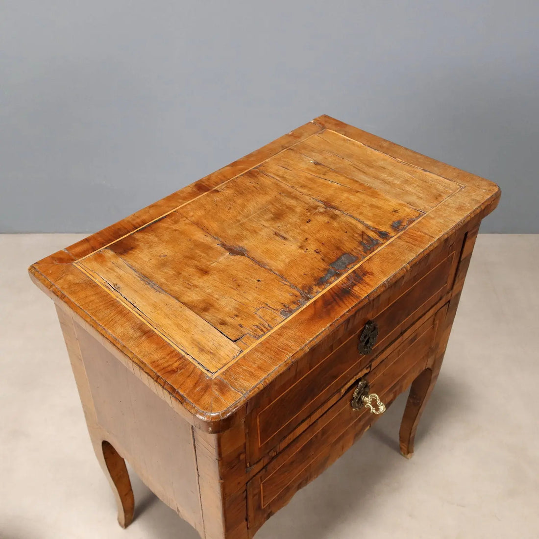Antique Bedside Table Baroque Walnut Maple Italy XVIII Century - Central Italy, Mid XVIII Century | Antiques | Bedside Tables