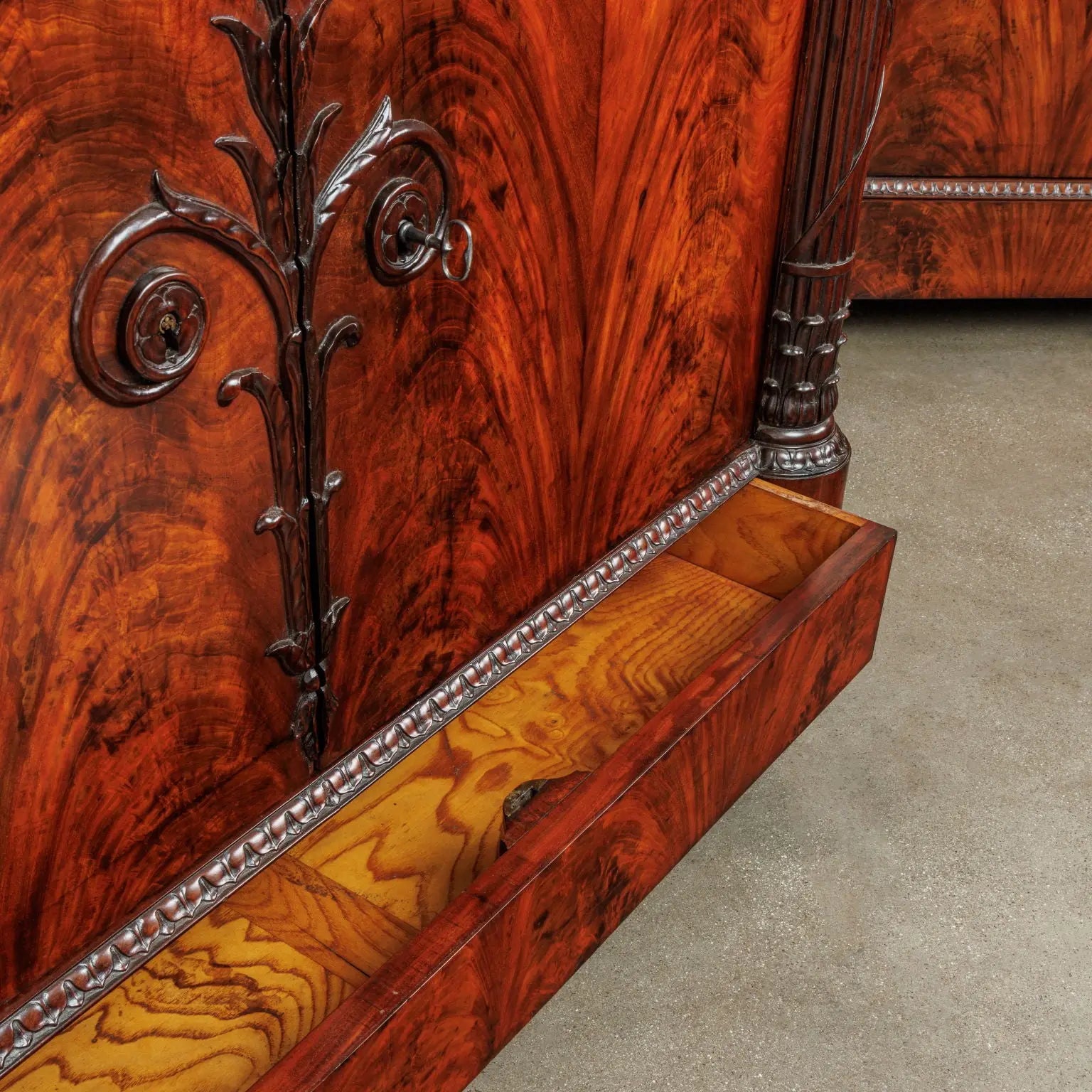 Antique Cupboards Restoration Chestnut Mahogany Marble XIX Century - Lucca, Second Decade of the XIX Century | Antiques  Cupboards