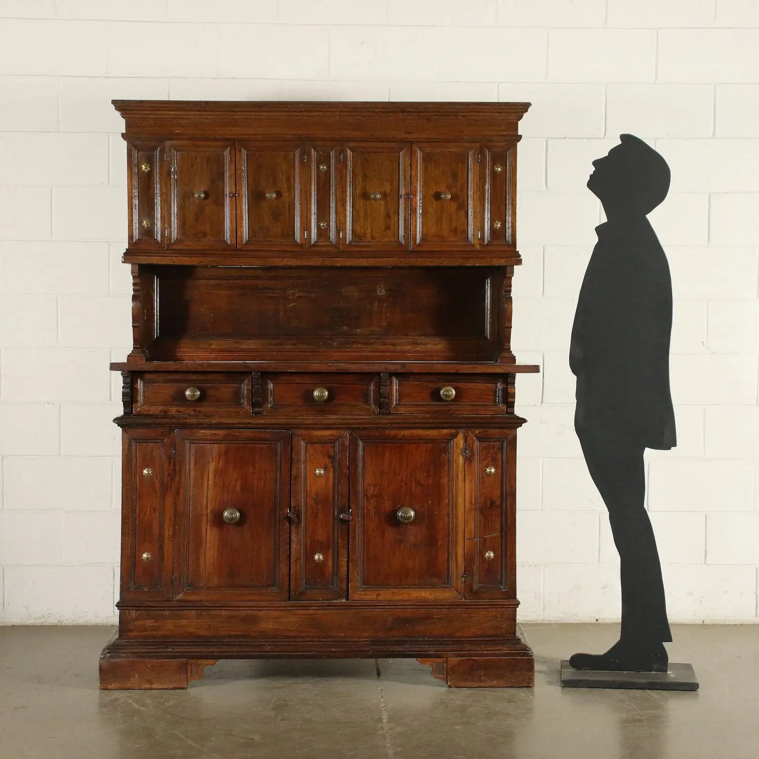 Emilian Baroque Sideboard in Walnut