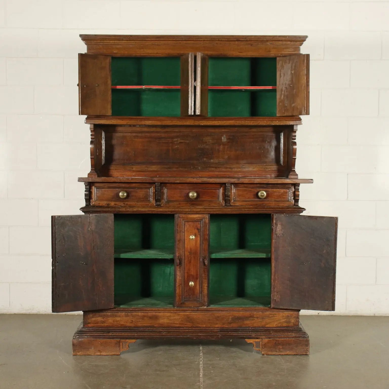 Emilian Baroque Sideboard in Walnut