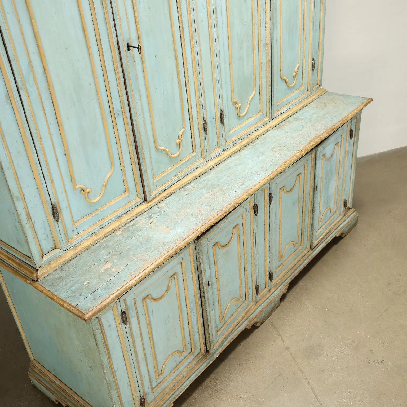 Antique Cupboard Baroque Style Mid XVIII Century Lacquered Wood - Parma Mid 18th century | Antiques | Cupboards