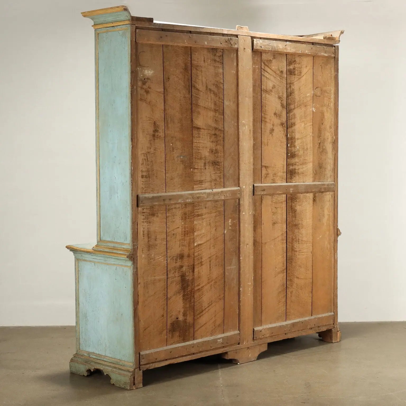 Antique Cupboard Baroque Style Mid XVIII Century Lacquered Wood - Parma Mid 18th century | Antiques | Cupboards