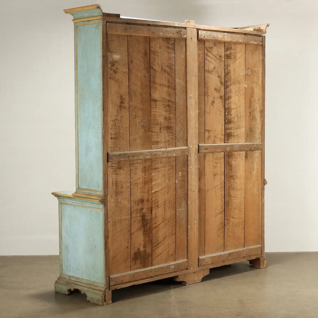 Antique Cupboard Baroque Style Mid XVIII Century Lacquered Wood - Parma Mid 18th century | Antiques | Cupboards