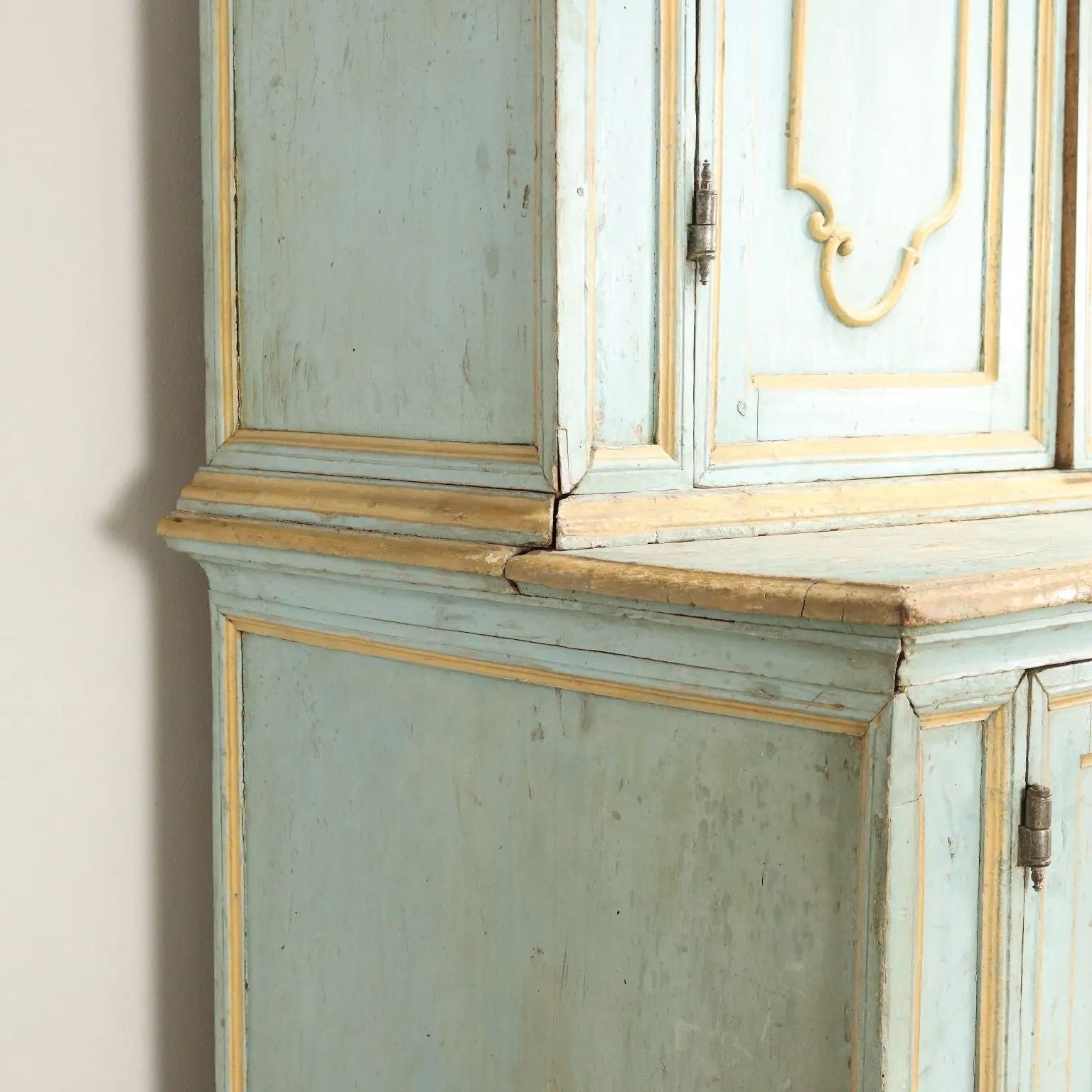 Antique Cupboard Baroque Style Mid XVIII Century Lacquered Wood - Parma Mid 18th century | Antiques | Cupboards