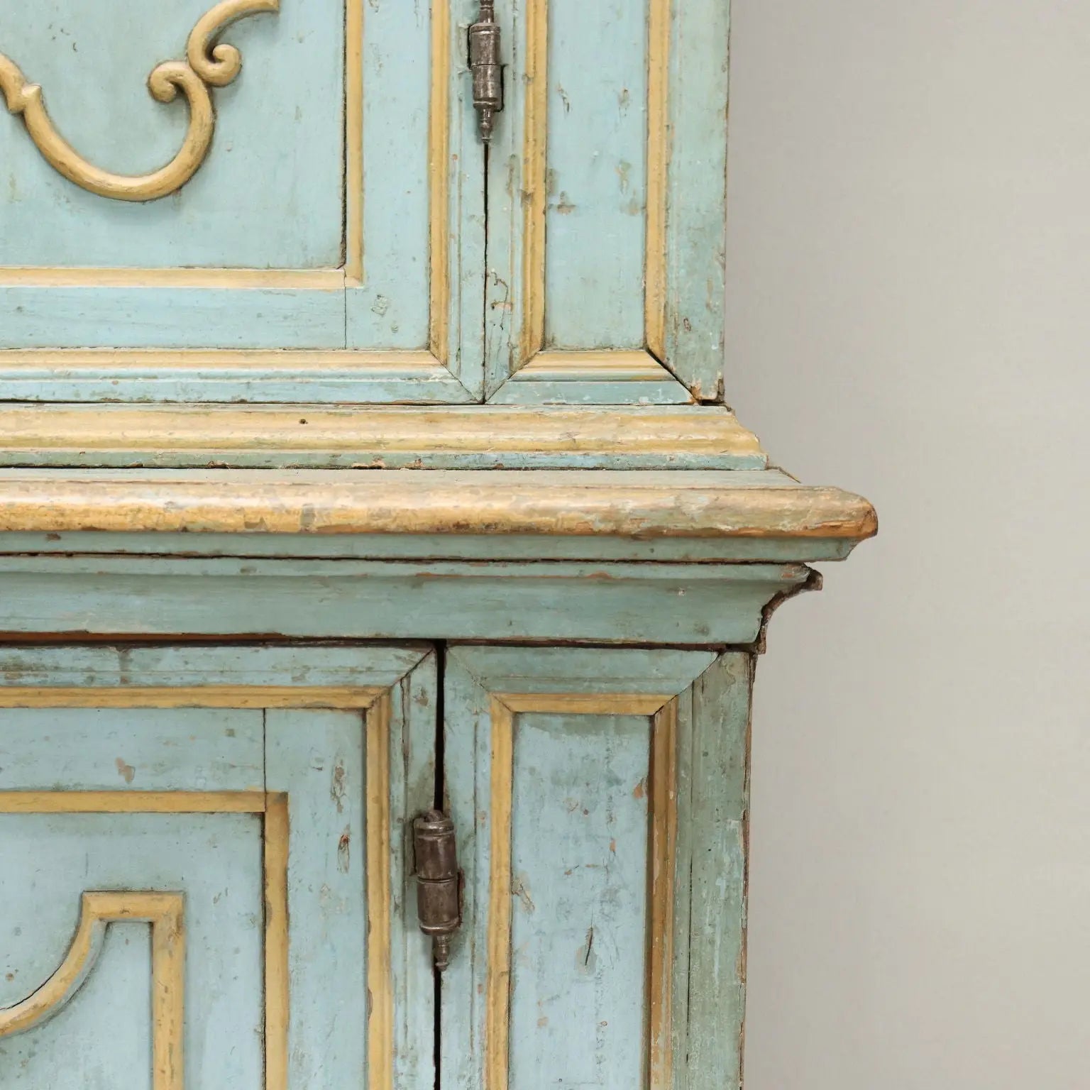 Antique Cupboard Baroque Style Mid XVIII Century Lacquered Wood - Parma Mid 18th century | Antiques | Cupboards