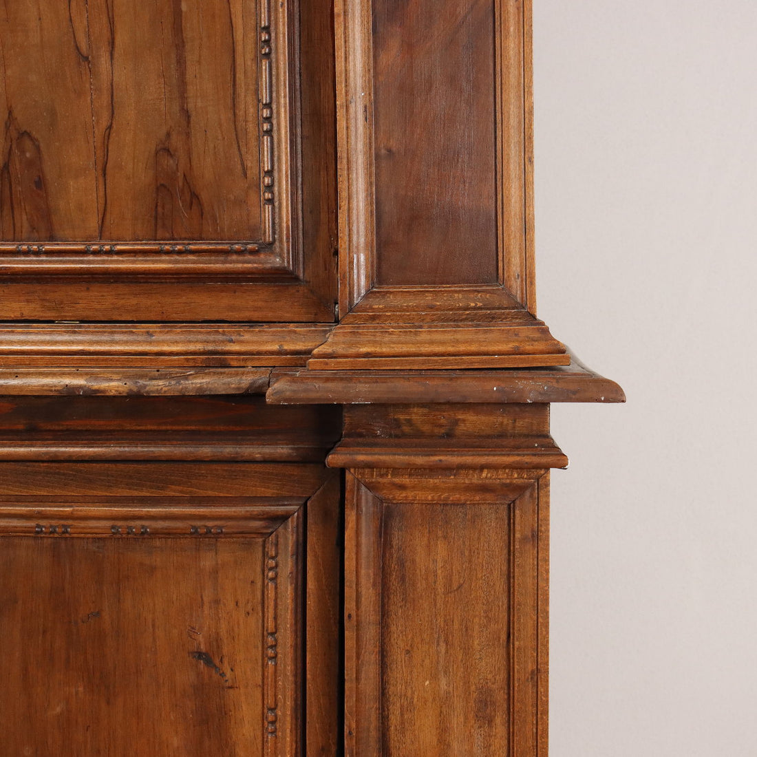 Ancient Neo-Renaissance Cupboard Italy '900 Walnut Flap Painted Olive - Italy, Early XX Century | Antiques  Cupboards