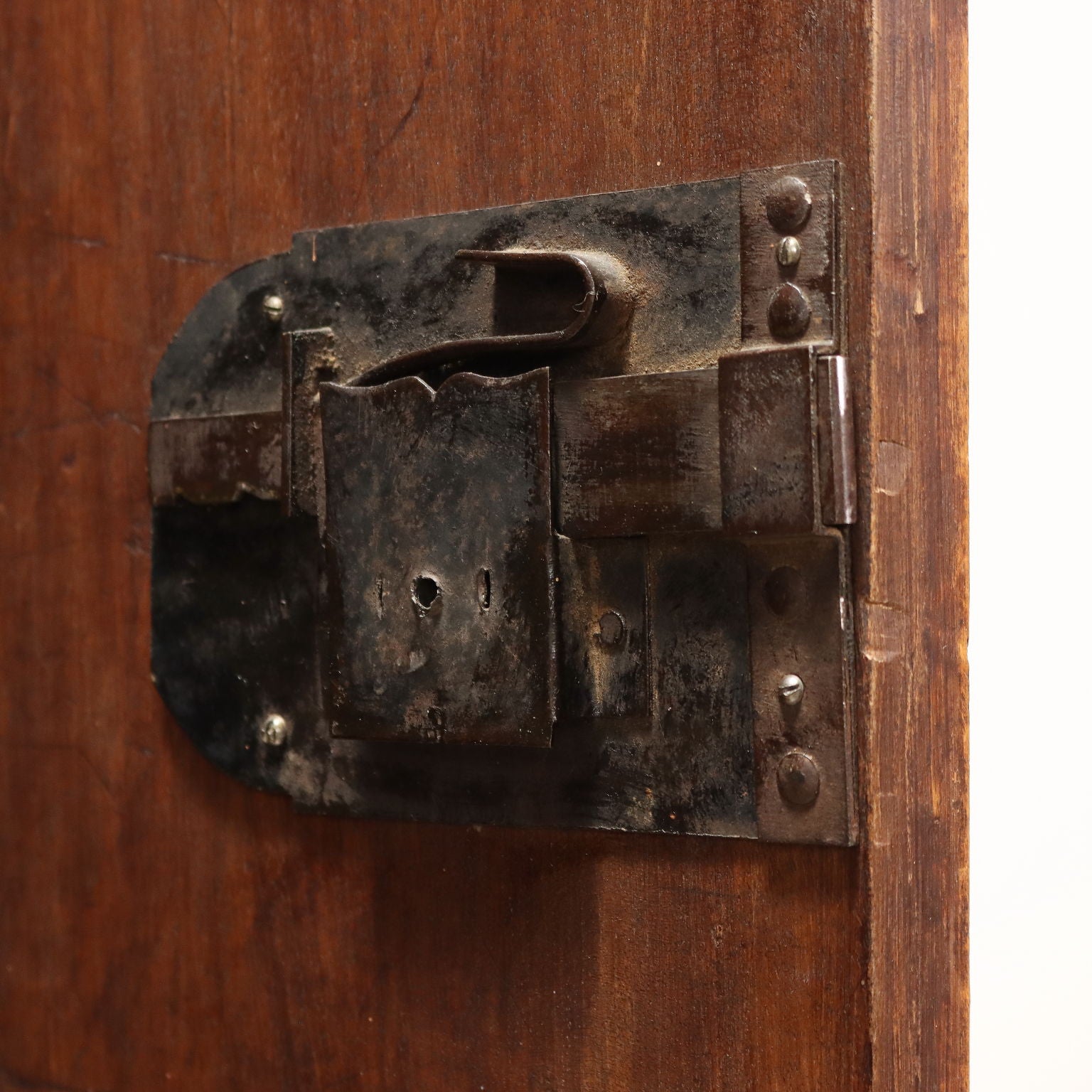 Ancient Neo-Renaissance Cupboard Italy '900 Walnut Flap Painted Olive - Italy, Early XX Century | Antiques  Cupboards