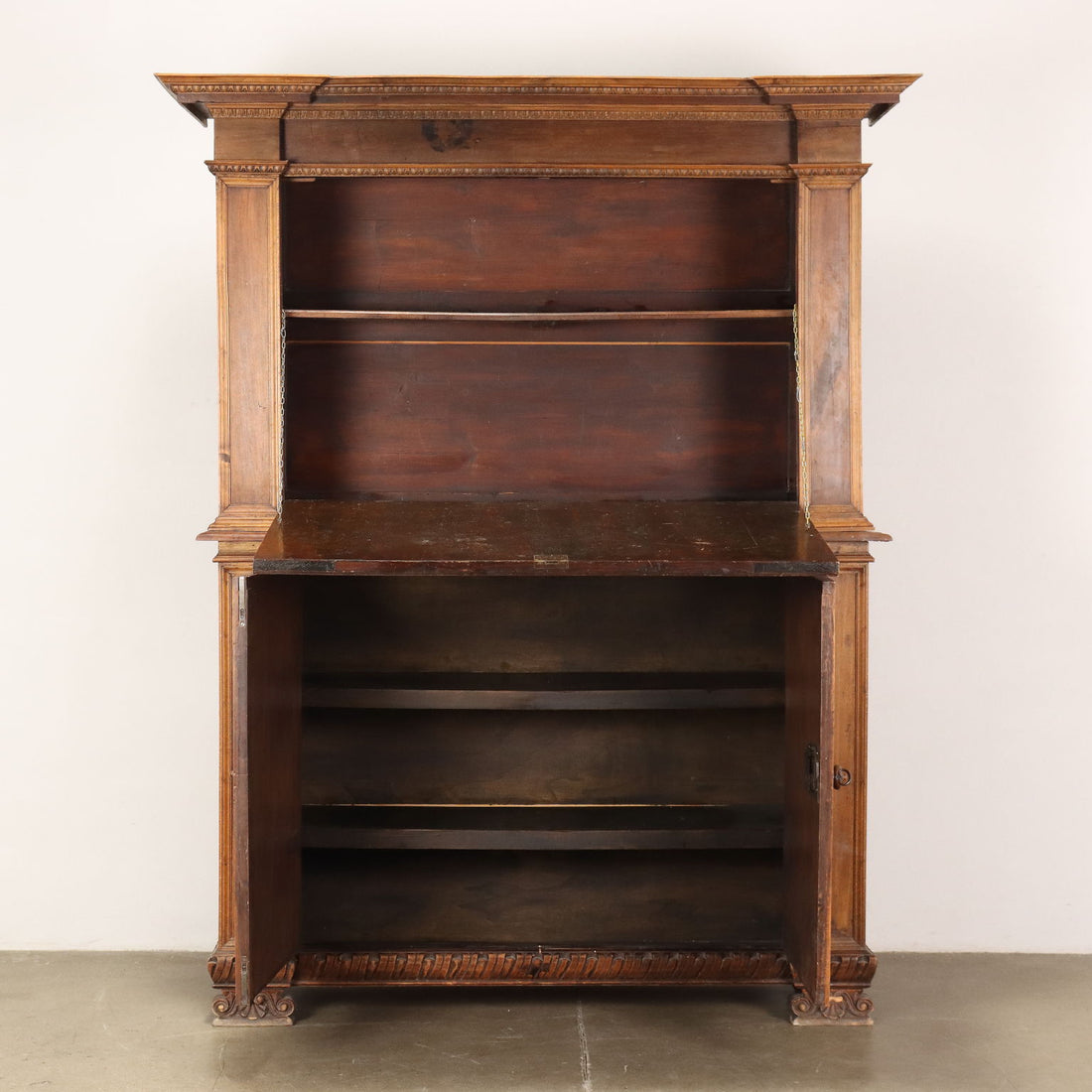 Ancient Neo-Renaissance Cupboard Italy '900 Walnut Flap Painted Olive - Italy, Early XX Century | Antiques  Cupboards