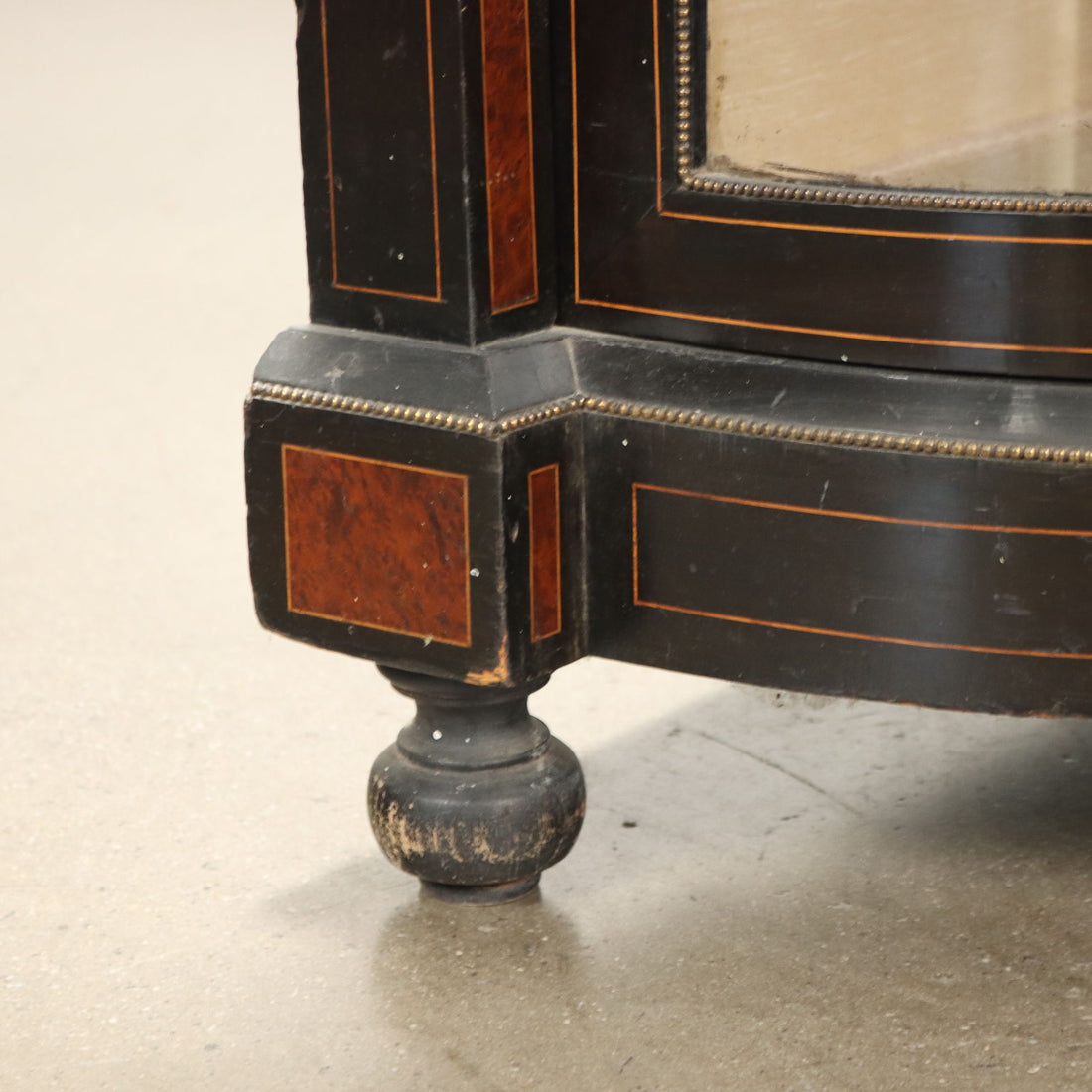  | Antiques  Cupboards