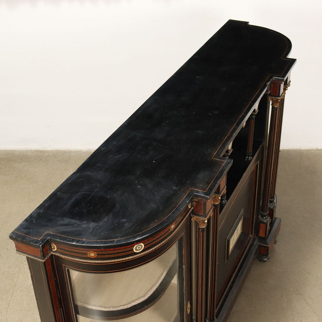  | Antiques  Cupboards