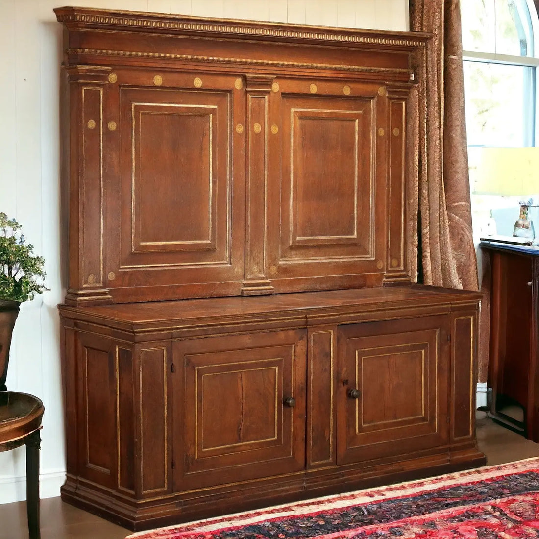 Sideboard with Superstructure in Alder - Italy, 17th Century