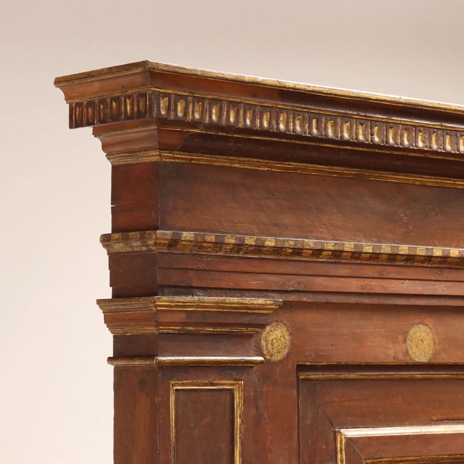 Sideboard with Superstructure in Alder - Italy, 17th Century