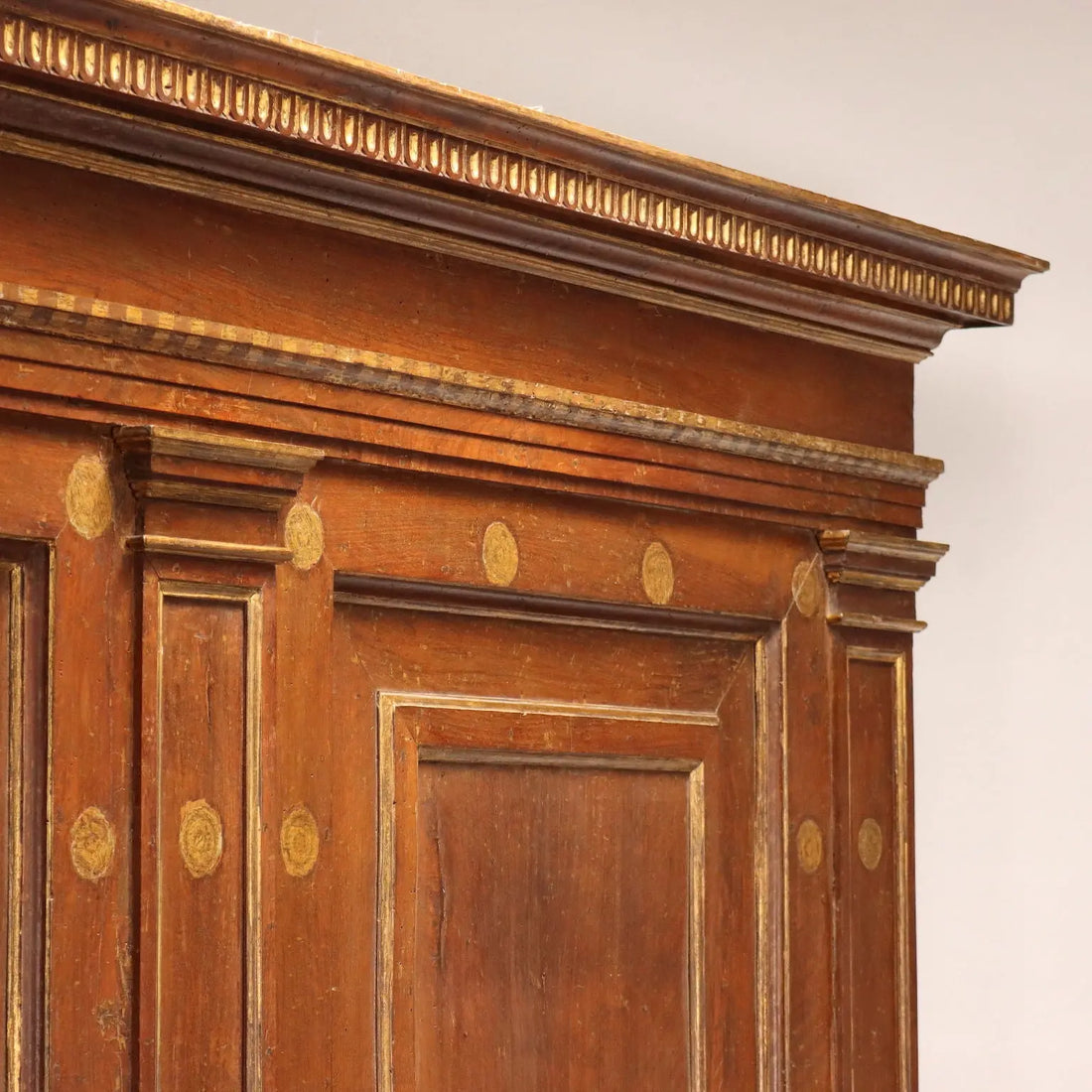 Sideboard with Superstructure in Alder - Italy, 17th Century