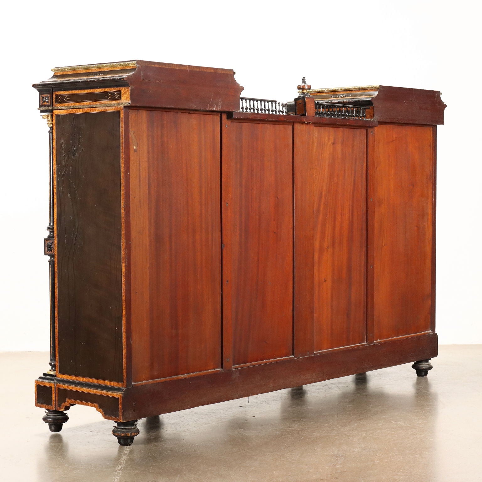 Ancient British Cabinet Early XX Century - England, Early XX Century | Antiques  Cupboards