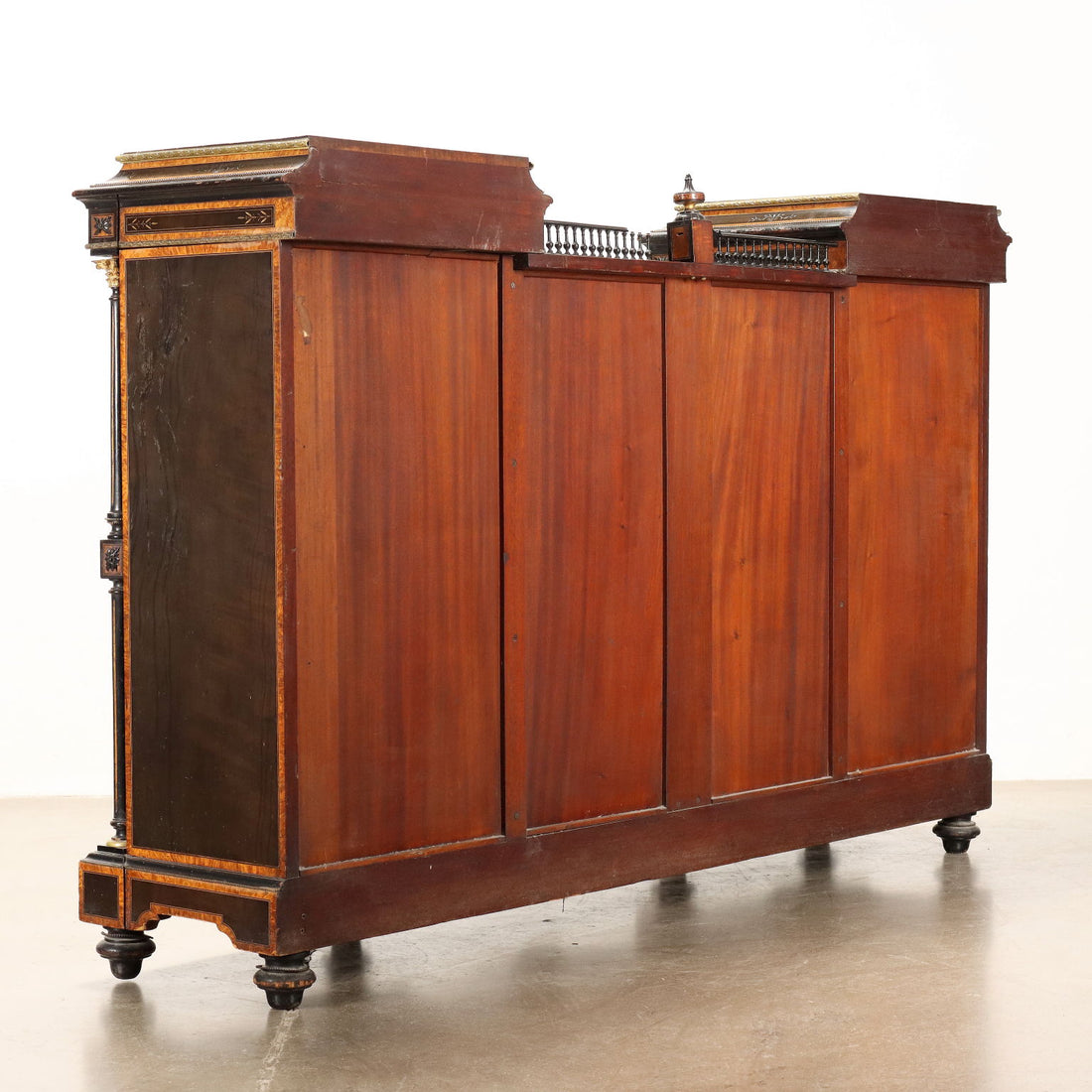 Ancient British Cabinet Early XX Century - England, Early XX Century | Antiques  Cupboards
