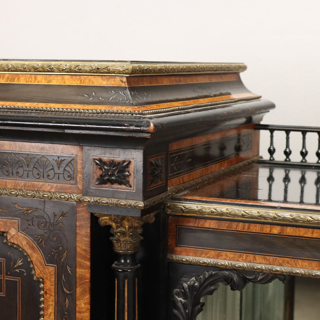 Ancient British Cabinet Early XX Century - England, Early XX Century | Antiques  Cupboards