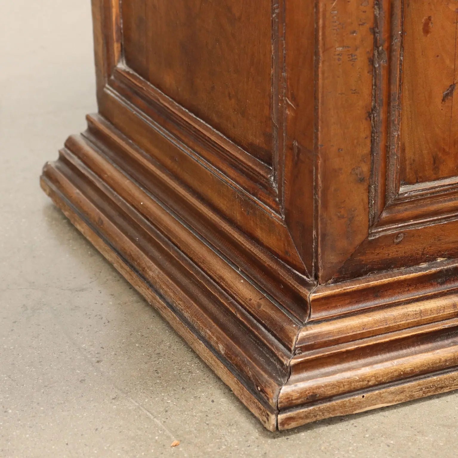 Double-Body Sideboard Emilia 17th Century