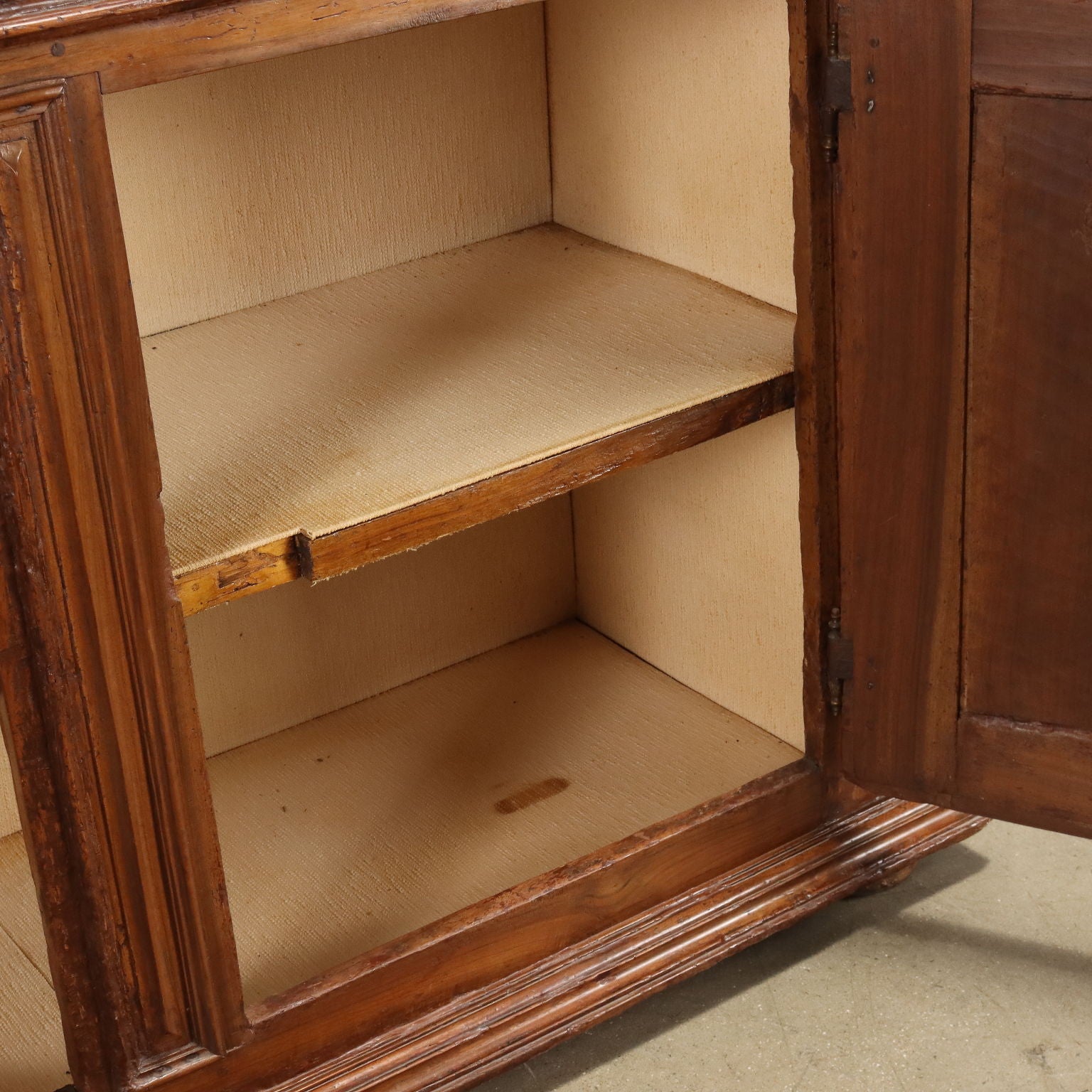  | Antiques  Cupboards