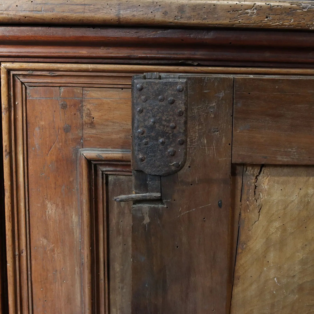 Antique Cupboard Walnut Poplar Italy XVIII Century - Lombardy, Mid XVIII Century | Antiques | Cupboards