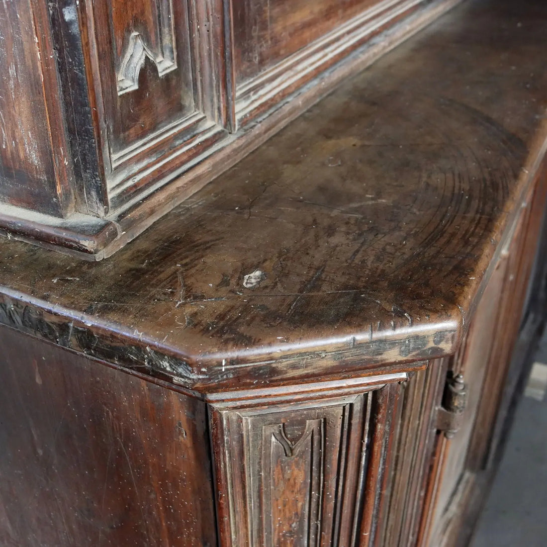 Antique Cupboard Walnut Poplar Italy XVIII Century - Lombardy, Mid XVIII Century | Antiques | Cupboards